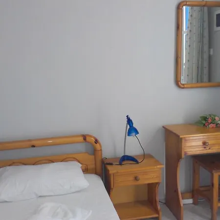 Iro 2* Paralia Agias Foteinis
